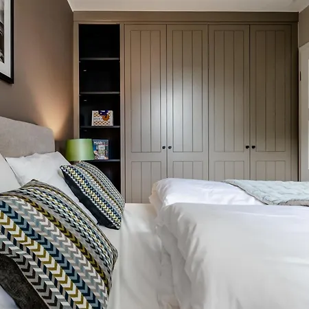 Living Lorens No 8 *